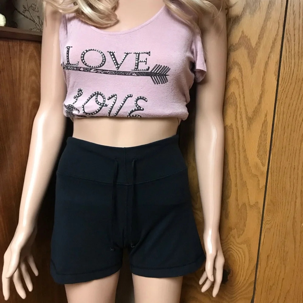 Lululemon Women"s Knock Out Short Black Microstripe Yoga- Size None - Picture 11 of 16